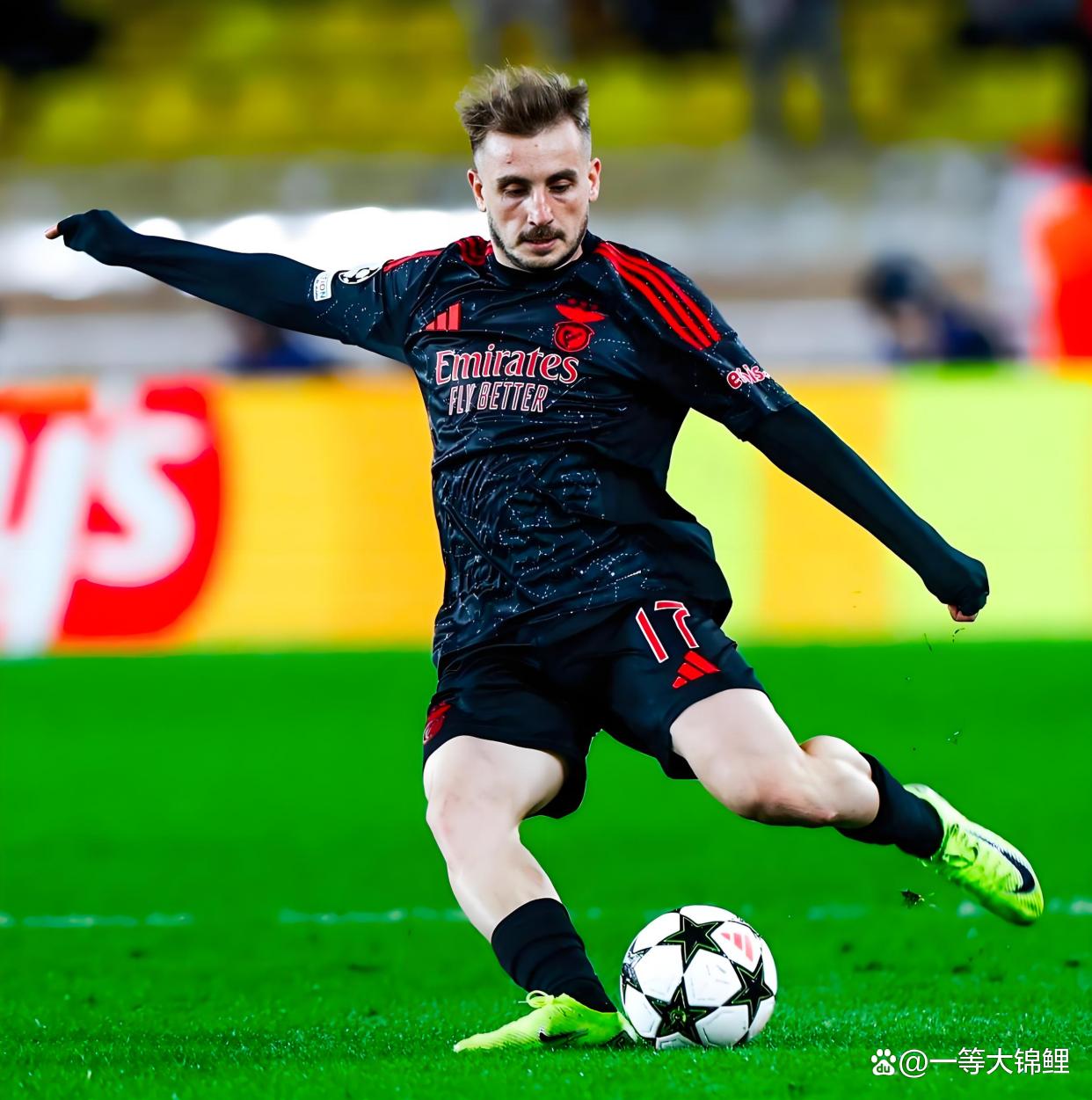 爱游戏平台-里程碑夜！费耶诺德绝杀压哨，葡超转会期刷纪录，球迷炸锅，控场能力受关注的简单介绍