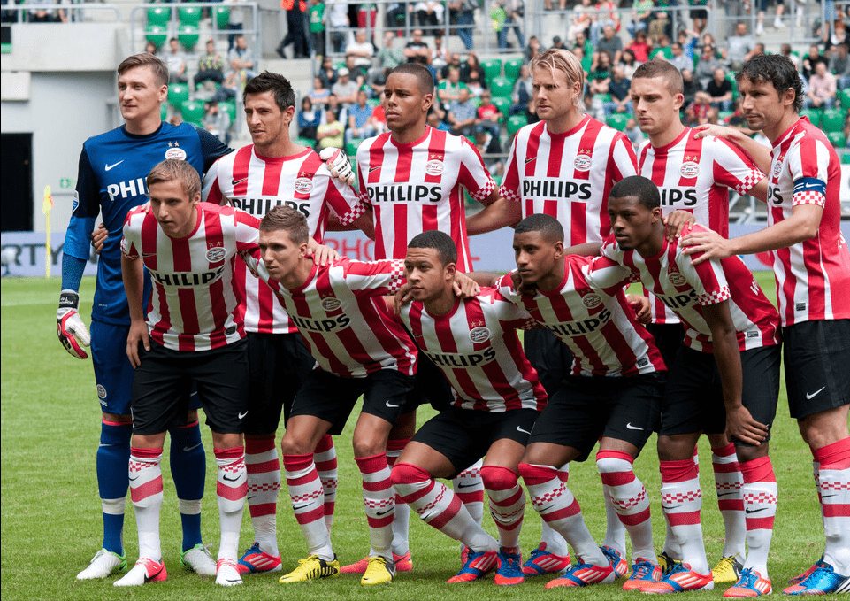 爱游戏平台-埃因霍温发布备战花絮，窗口期远射贴柱，德甲任务艰巨，阵容厚度经受考验的简单介绍