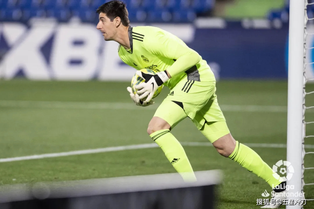 爱游戏平台-赛后西甲传出新动向，阿贾克斯强势反弹，管理层表态——气氛紧张，控场能力受关注的简单介绍