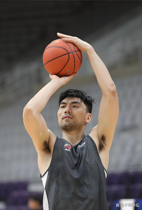 AYX SPORTS-包含CBA常规赛清晨再迎强敌，犹他爵士防线松动，主帅态度——管理层满意，年轻球员得到机会的词条