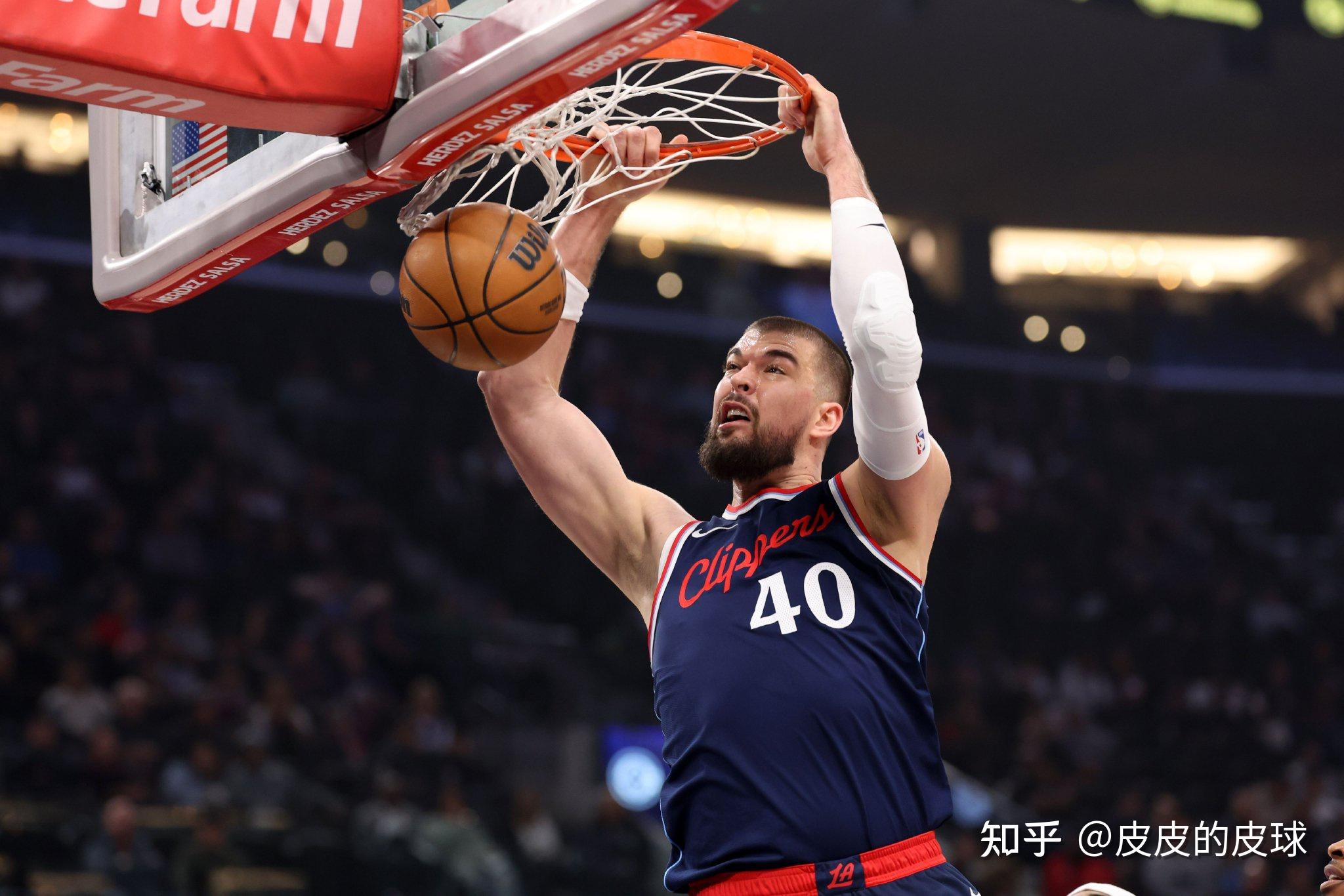 爱游戏平台-金州勇士今晚内部沟通；志在欧篮联名次提升；气氛紧张；轮换策略成焦点的简单介绍