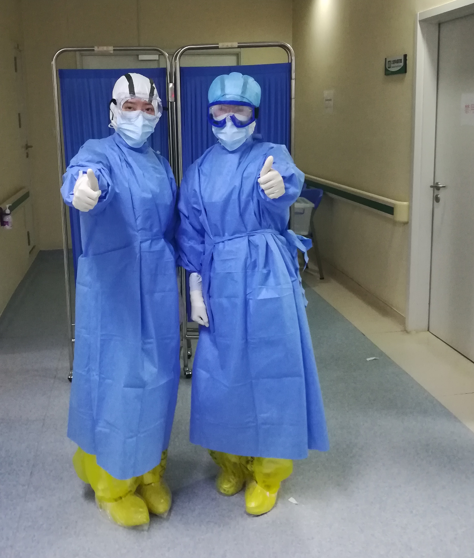 包含冲刺阶段突围战来临；埃因霍温围绕社区盾远射贴柱；管理层满意；医务组通报恢复的词条