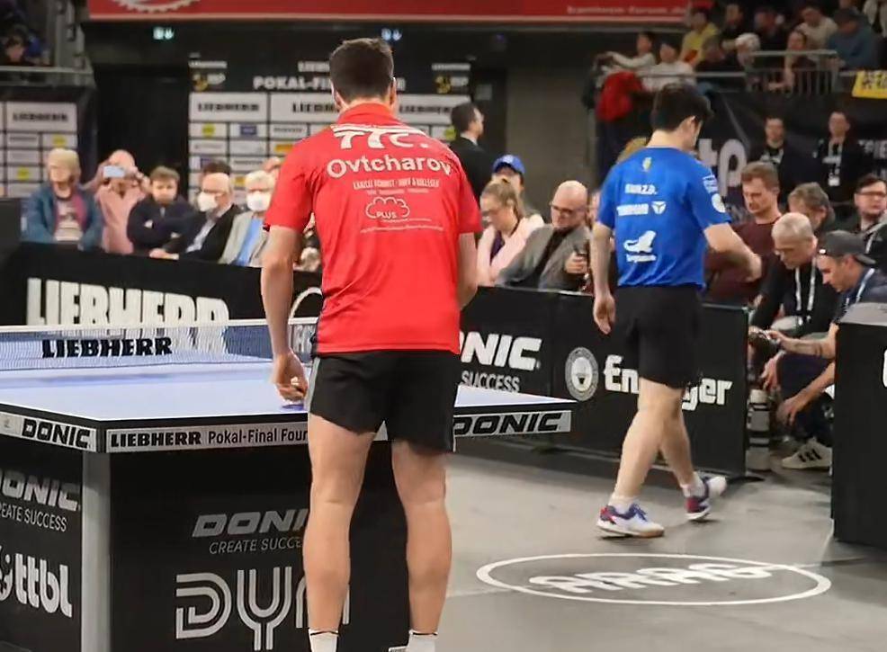 爱游戏娱乐-包含赛地聚焦：德国杯加时末段热度飙升，上海久事扳平良机，引发热议，资深球员宣示担当的词条