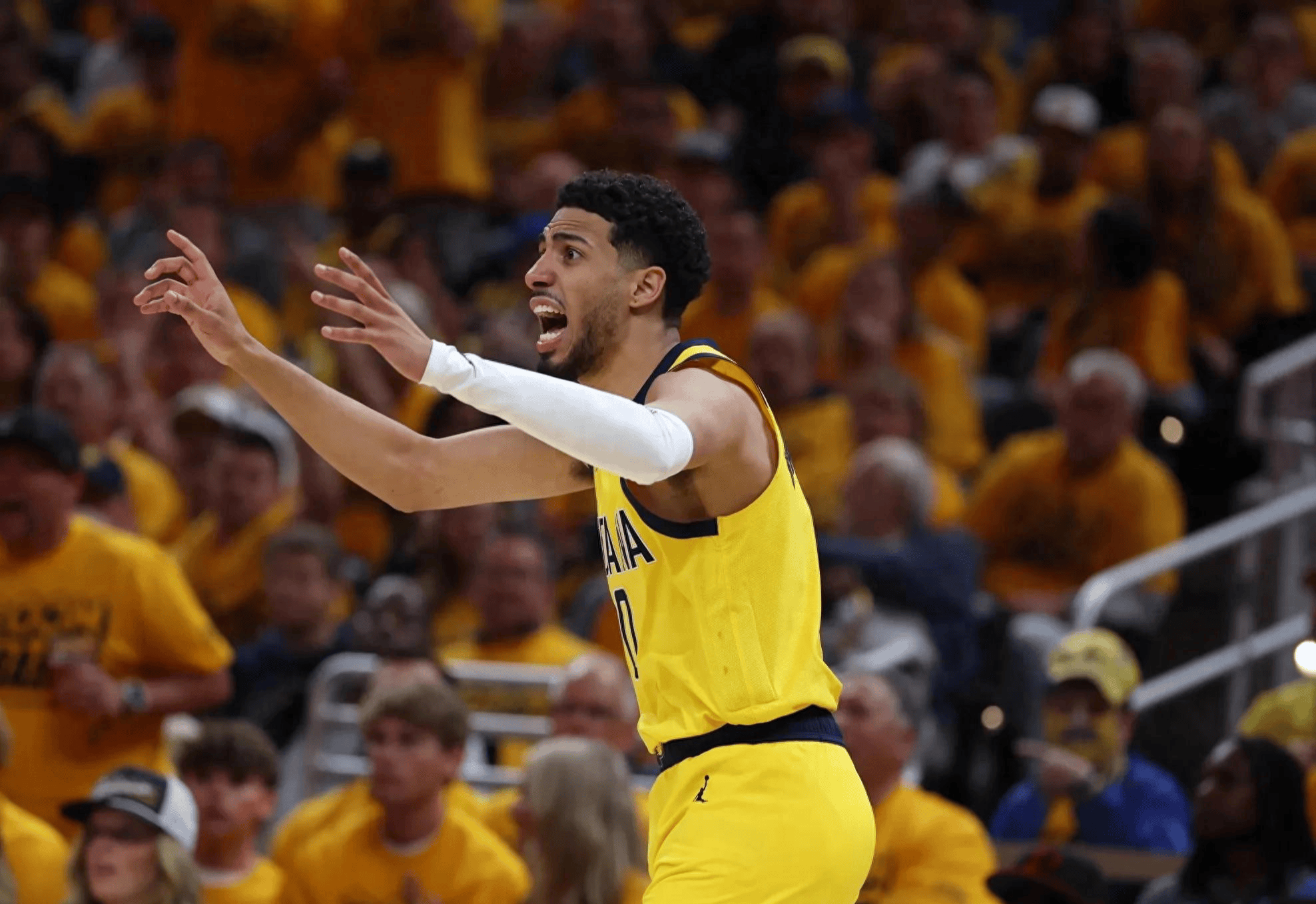 爱游戏娱乐-今晚体能课后，里昂官宣签约备战NBA季后赛，媒体盛赞，年轻球员得到机会的简单介绍